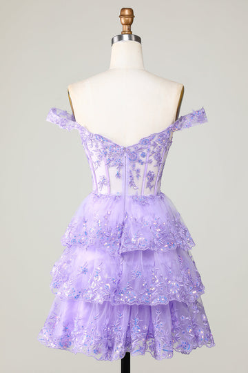 Prinsesse A Line Purple Korsett Tiered Kort Homecoming kjole med blonder